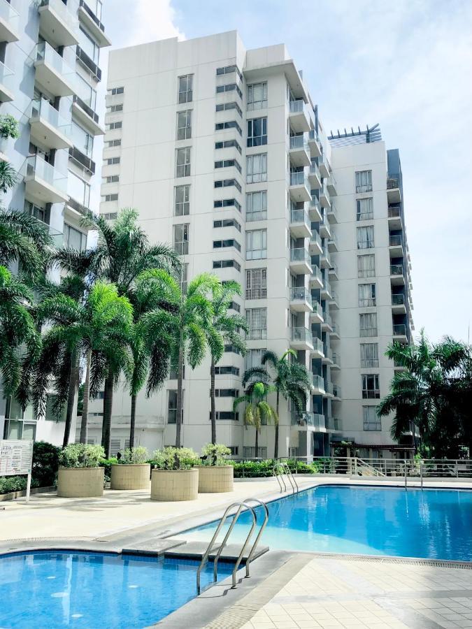 Luxury Hotel Type Condo Near Naia Manila Airport Paranaque City Exterior photo